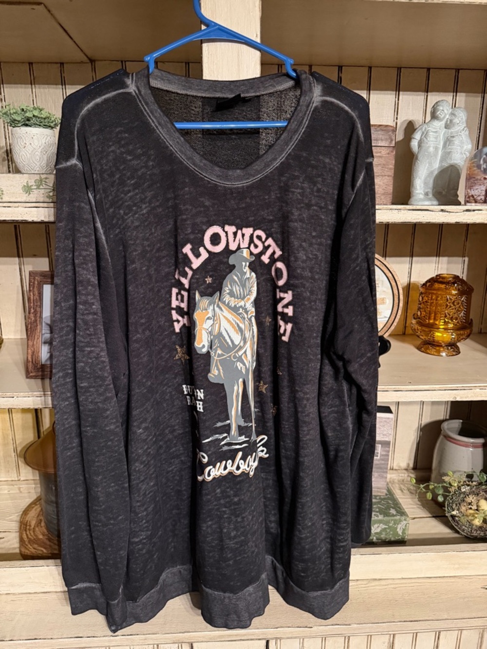 Yellowstone Sweatshirt - Black with Pink Accent - 2XL